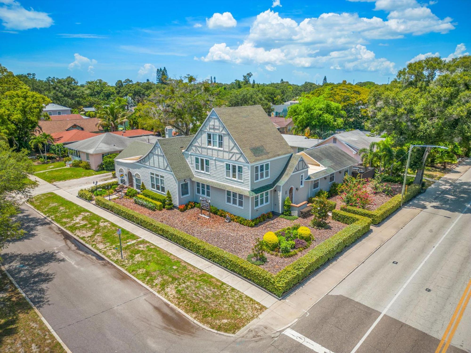 The Kenwood Gables Bed & Breakfast Sankt Petersburg Exterior foto