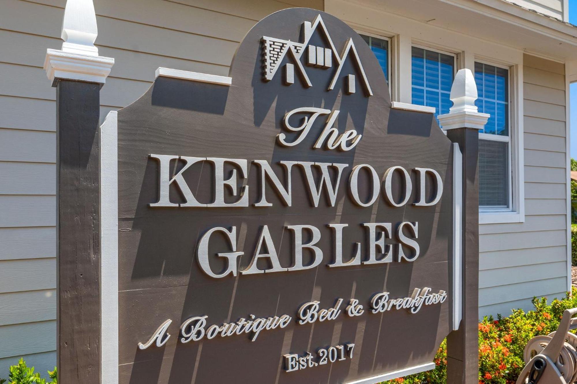 The Kenwood Gables Bed & Breakfast Sankt Petersburg Exterior foto