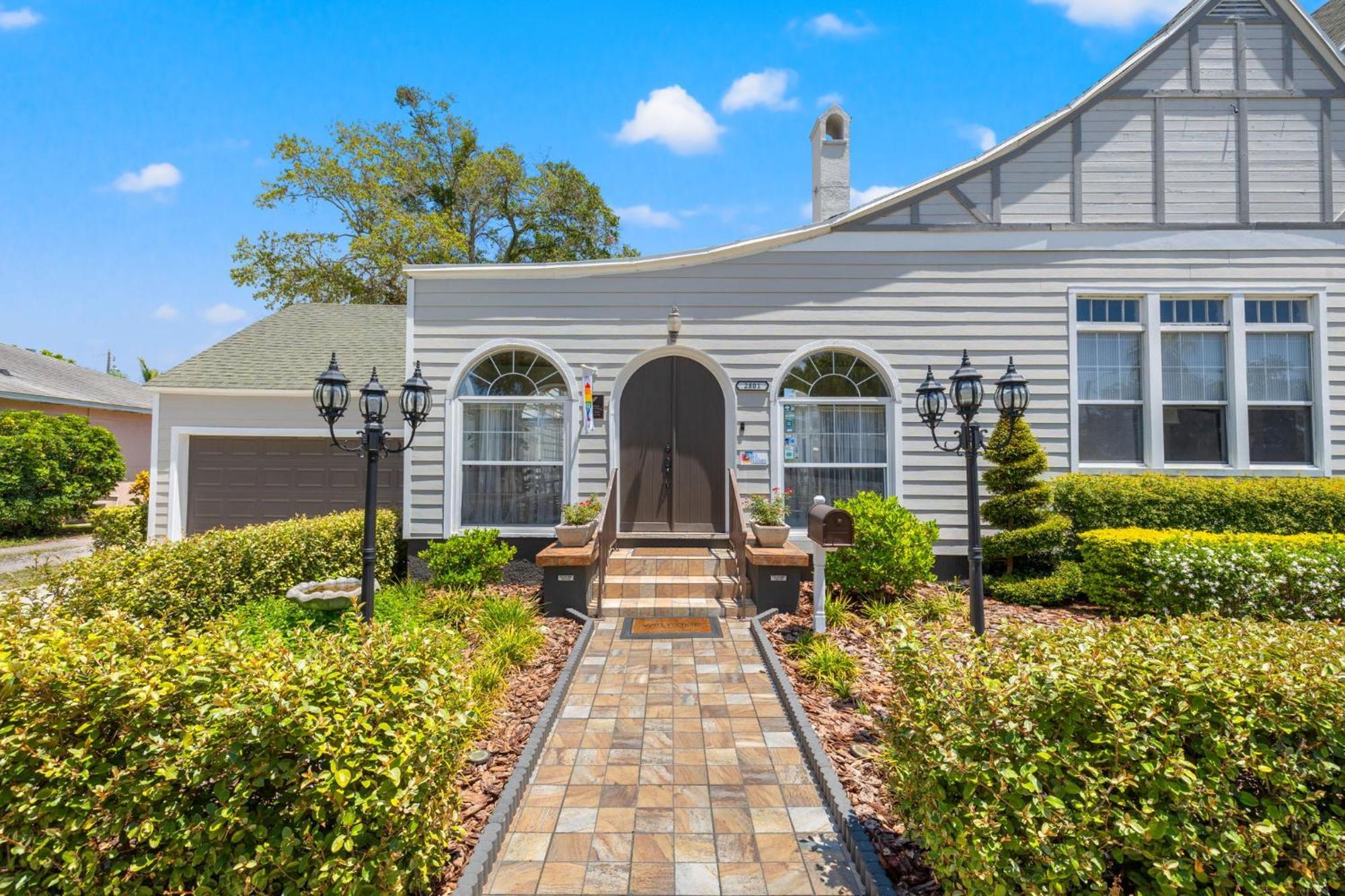 The Kenwood Gables Bed & Breakfast Sankt Petersburg Exterior foto
